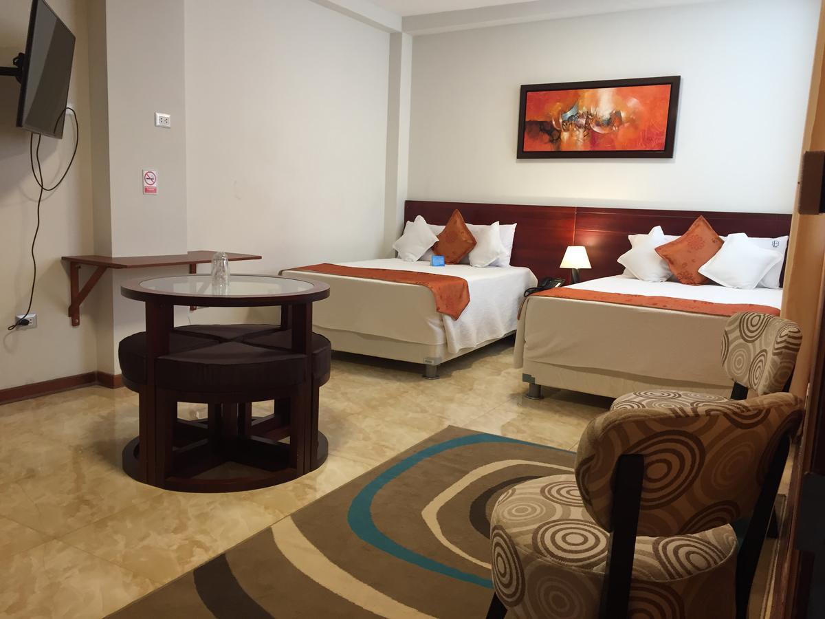 Hotel Europa Iquitos Esterno foto